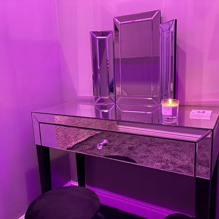 Toller Heights Apartment *